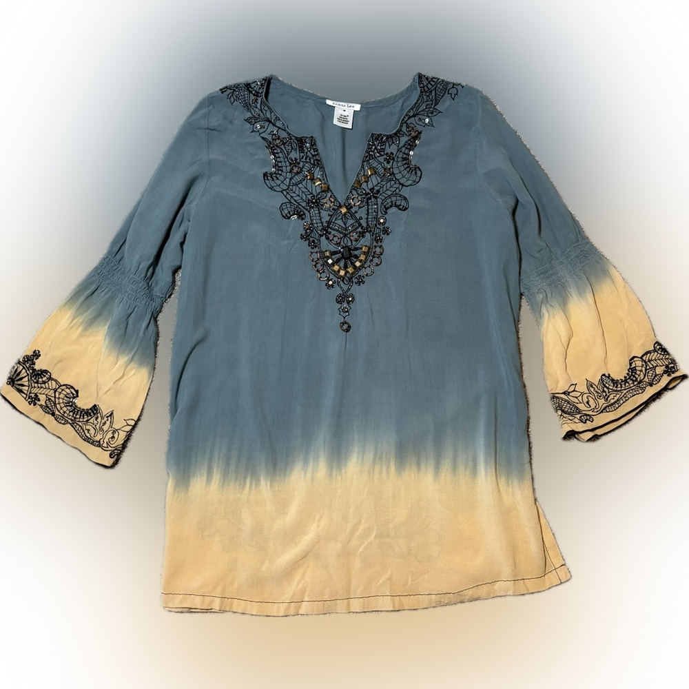 E51 Krista Lee Blue-to-Cream Embroidered V-Neck Tunic Top, Size M